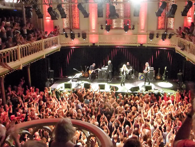 Kerkdienst in 'poptempel' Paradiso