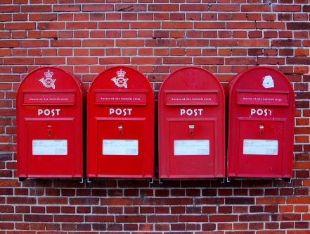 Wat staat er eigenklijk in de Postwet?