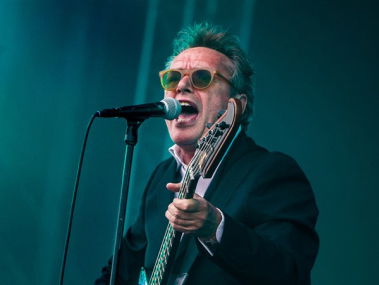 Henny Vrienten over nieuwe single en album + huisband DWDD