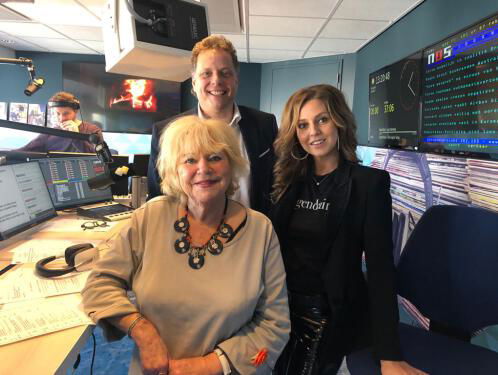 Live Muziek: Marescha en producer Melchior en de single Hold Me Now