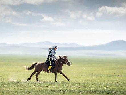 Linda reed 1000 kilometer over de Mongoolse steppe