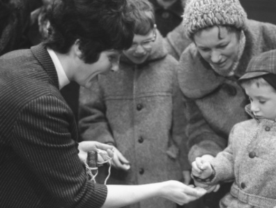 Nationale televisie actie Eten voor India is een succes! (1966)