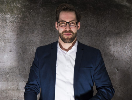 In de kleedkamer bij een christelijke goochelaar