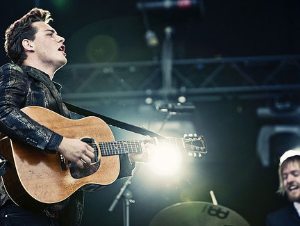 Douwe Bob openhartig over pesten!