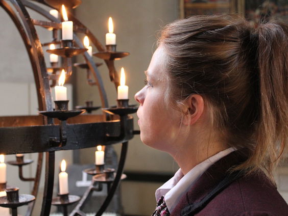 Te weinig ruimte voor vrouwen in de kerk?