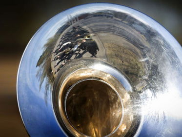 150 sousafonisten eren Sousa in Breda