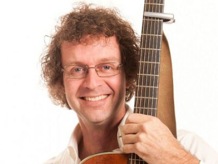 De Dagsluiter - Troubadour Arnoud Kas