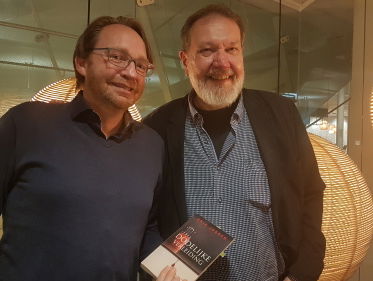 Erik Jobben leest uit zijn roman Dodelijke verleiding