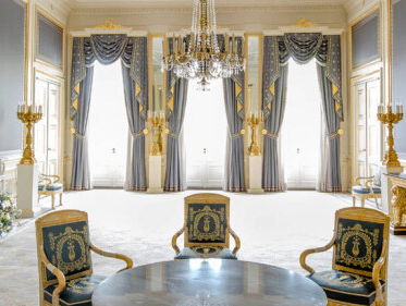 In 1982 is de restauratie van Paleis Noordeinde bijna afgerond