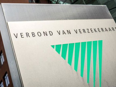Verzekeraars betrappen 10.000 fraudeurs