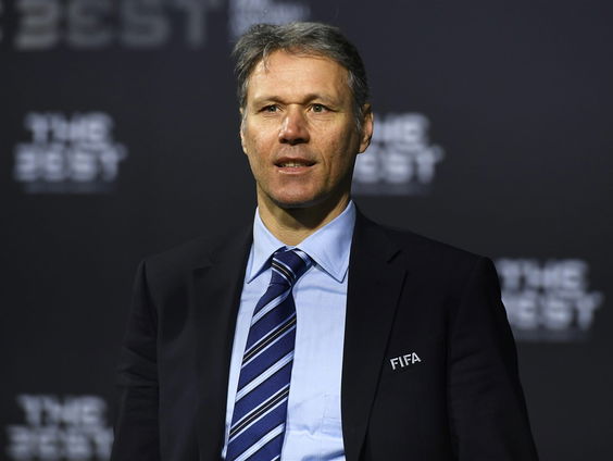 Wie gaat de rol van Marco van Basten spelen?