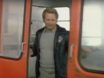 Dick de Waal maakt docu over kabelbaanbestuurder uit Wham kerstclip