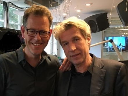 Voetstuk: Frank Boeijen Groep - Verjaardagsfeest