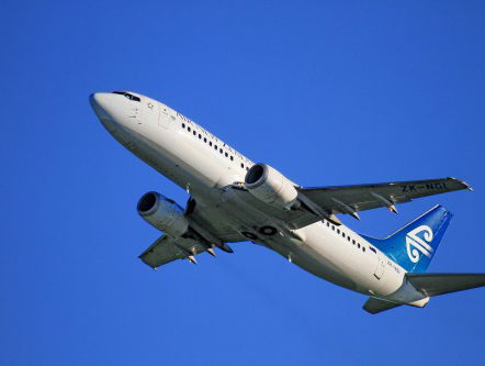 Reizigersrecord op Schiphol & vlucht-vertraagd.nl