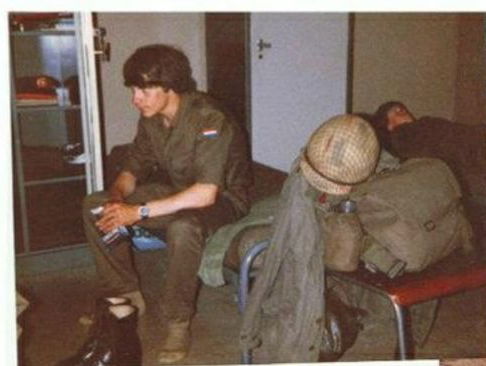 Zomerplakboek: fotoherinnering van Léon van Elst 1983