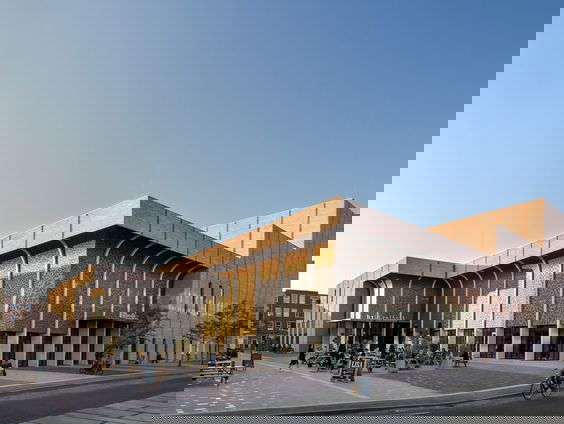 Reporter Camille test theater pilot in Rotterdam!