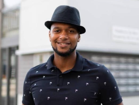 Joel aka Mister Acceptance: ''Je moet door die deur van pijn, daarachter vind je kracht''