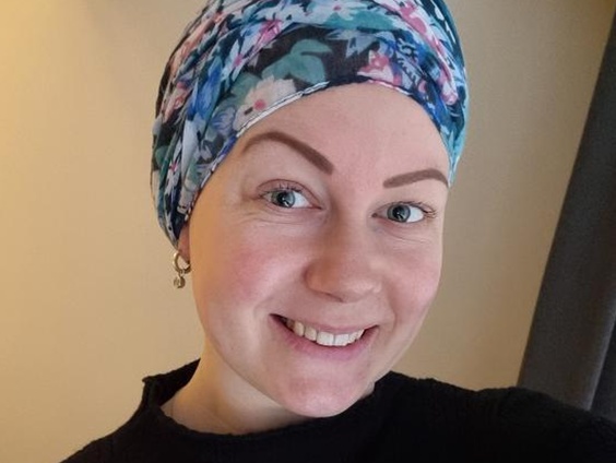 Rotterdamse Samantha (27) heeft borstkanker en gaat gewoon door met haar politie opleiding!