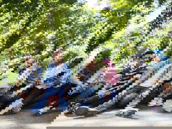 Anne (24) kampte met eenzaamheid totdat ze bij Join Us terechtkwam