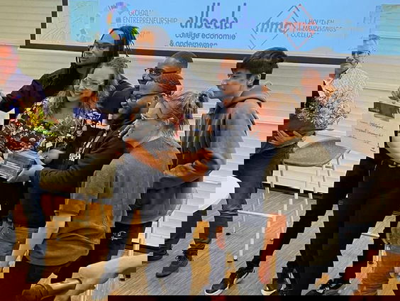 Rotterdamse studenten van HMC en Albeda bedenken oplossing voor woning te kort onder studenten