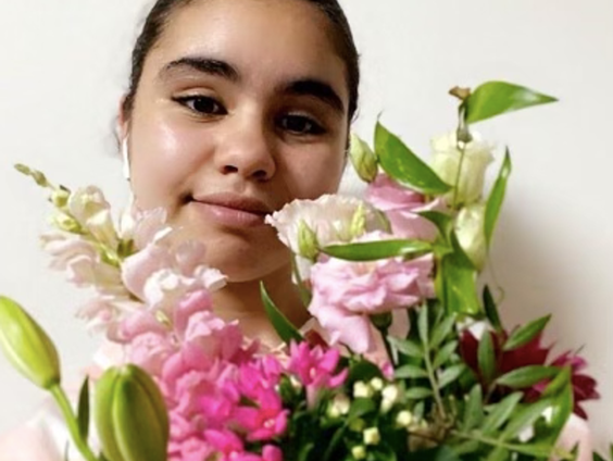 De Rotterdamse Kautar (14) redde een jonge man zijn leven door hem te reanimeren op het station