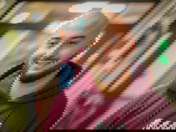 Leraar Ismail Aghzanay vindt dat mensen moeten stoppen met het neerkijken op (v)mbo'ers