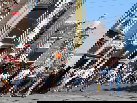 Report Camille: Waarom geven we tijdens de uitverkoop meer geld uit?