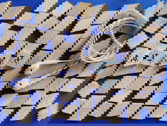 Reporter Camille maakt eigen ASMR geluiden!