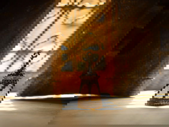 Semira brengt tijdens Ramadan boodschappen bij gezinnen met kleine portemonnee