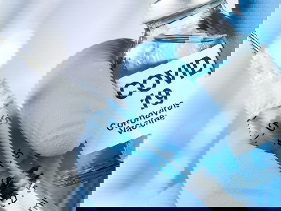 Zou jij een mogelijk nieuw Coronavaccin nemen voor 500 euro? Den Haag geeft antwoord!