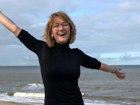 Stembureaulid Sanne: ''Nederland vergrijst, jongeren zijn nu nog belangrijker!''