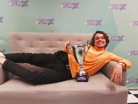 Quique werd dinsdag verrast: hij staat in het voorprogramma van Ronnie Flex!