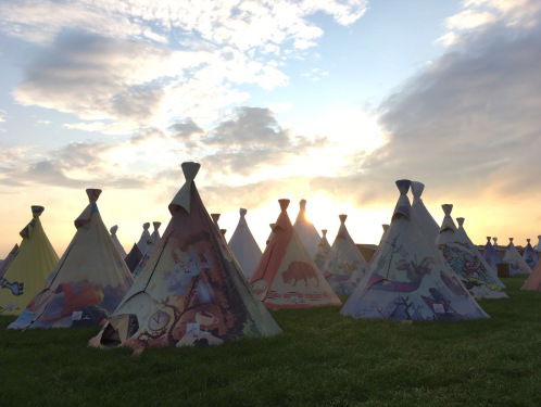 Vanessa zoekt uit: "Wat is er speciaal aan Lowlands?"