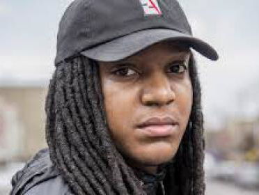 Jonna Fraser doet freestyle op Eminem beat