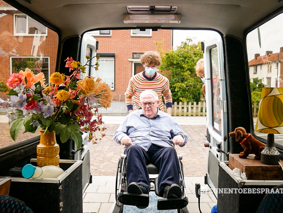 'Wij kunnen als jongeren zoveel leren van ouderen met dementie'