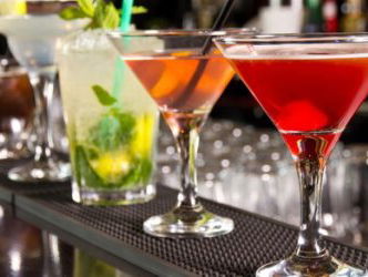 Drink 'kunstzinnige cocktails' tijdens de Groninger Museum Nacht!