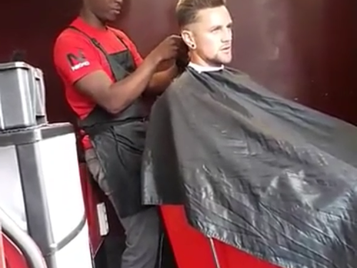 Déze kapperszaak komt naar jou toe!