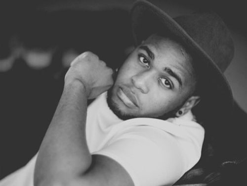 Angelo King over zijn gruwelijke track 'Banana'!