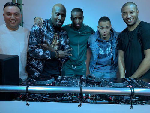 Lucky Jones mixt 24 tracks en wint voorronde FunX DJ Battle!