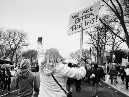 Wat is er gebeurd bij de demonstraties in Charlottesville? Victor Vlam legt uit.