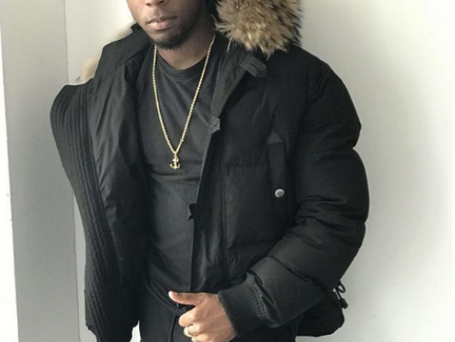 JOEYAK “IK PROBEER JONGENS UIT DE BUURT MEE TE SLEPEN IN MIJN CARRIÈRE”