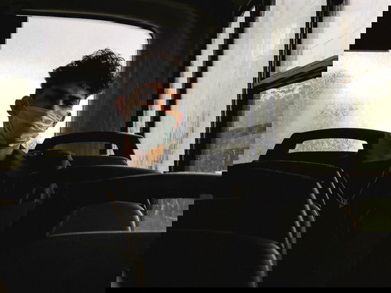 Reporter Marvin: "Wat vind jij van de mondkapjes."