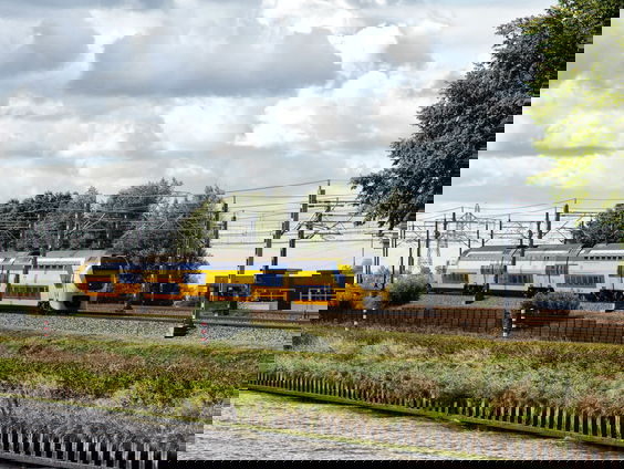 Marvin vroeg in Almere: "Zou jij je treinreis aanmelden?"