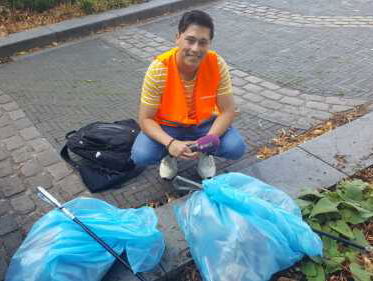 Marvin prikt een dagje afval in Arnhem! Hou je stadje schoon