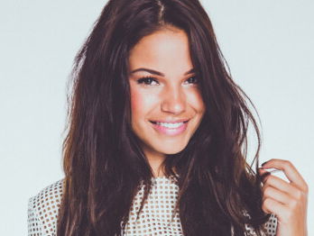 Chivv kwijlt weg bij Monica Geuze: "Los van alle grappen die ik maak, vind ik haar een voorbeeldvrouw"