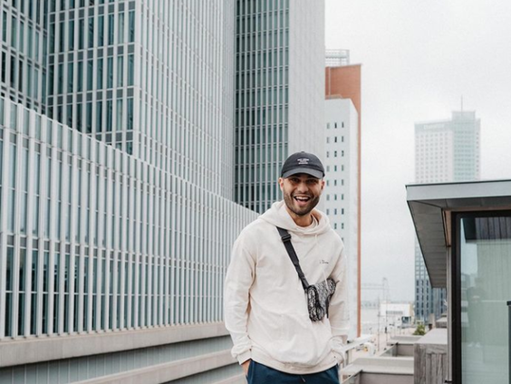 Haris vertrekt naar Afghanistan om gezinnen in nood te helpen