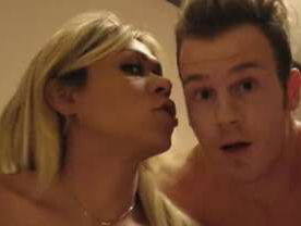 Rapper Sjors gaat samenwerken met het productiebedrijf van Kim Holland!