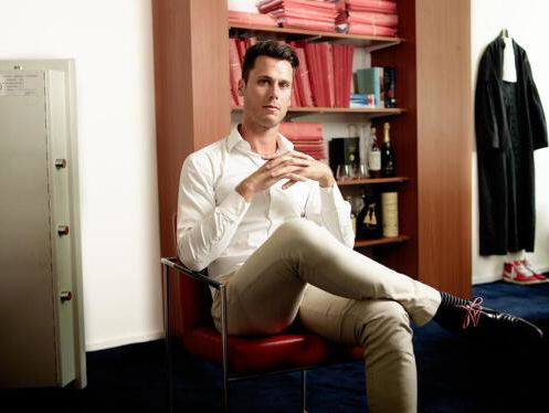 Bart van Elst heeft al tientallen festivalgangers een strafblad bespaart!