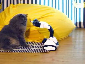 Tech-Thursday: Deze robot speelt met je kind of huisdier