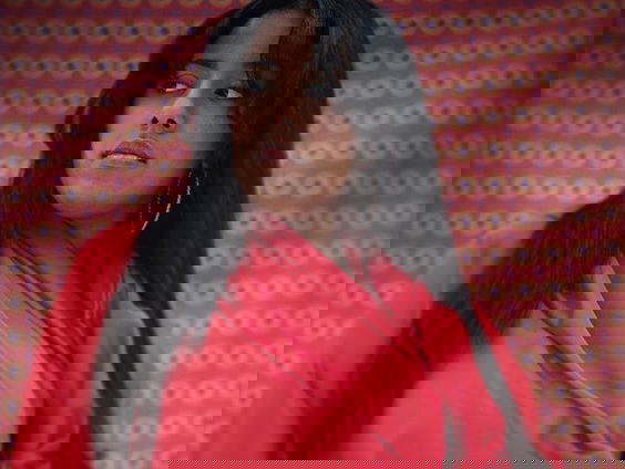 Actrice Saïda vertelt over haar inzending voor filmwedstrijd van de Emmy's!